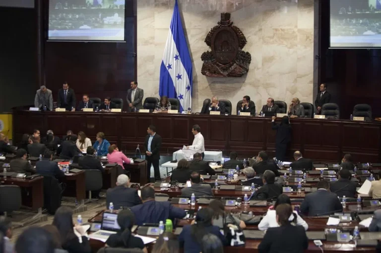 Escándalo de corrupción en Honduras por entrega de bonos a diputados liberales
